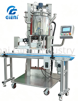 Mesin pengisian panas yang andal dengan teknologi tank lift, servo drive Mitsubishi, dan stainless steel SUS316L