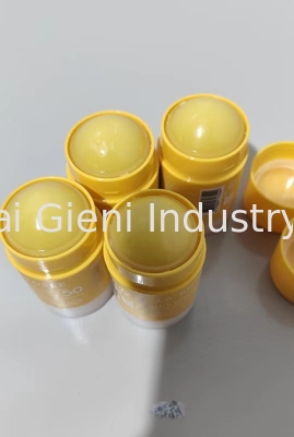 Harga yang bagus Mesin Pengisi Balsem Bibir Kapasitas Tinggi Dengan Volume Pengisian 2-50ml Dan Volume Tangki 100L on line