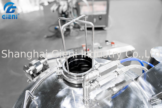 Mesin Pengaduk Serbuk Kosmetik 50L Berkecepatan Tinggi Dengan Perangkat Penyemprotan Minyak