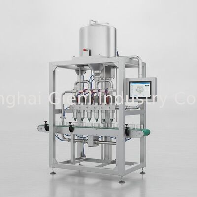Mesin pengisian panas yang dipanaskan dengan teknologi tank lift, pemanasan jalur penuh, dan piston servo untuk produk kosmetik