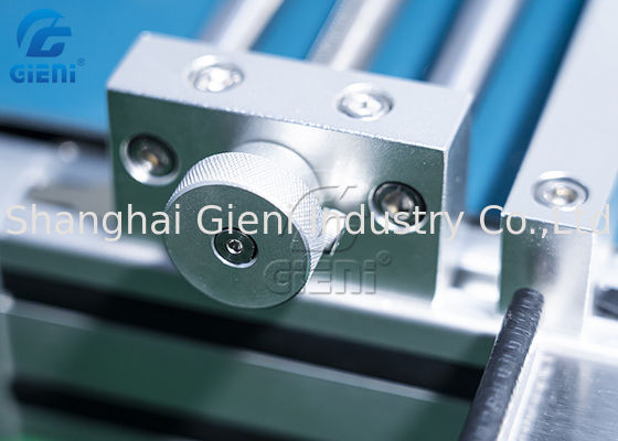 900pcs / H PLC Kontrol Mesin Pengisi Kosmetik Dengan 25L Hopper