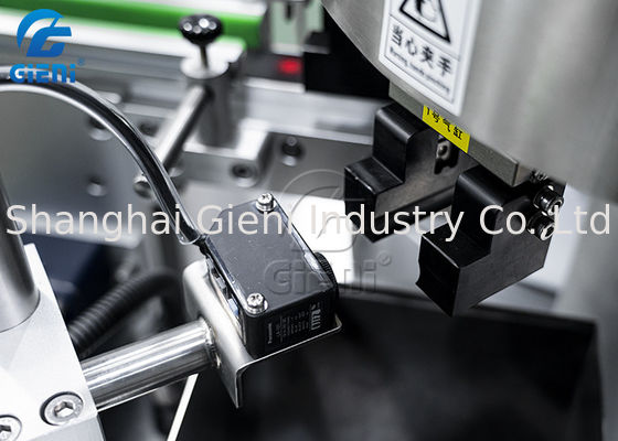 Mesin Pelabelan Lipstik Kosmetik 90pcs / Min tidak tergelincir