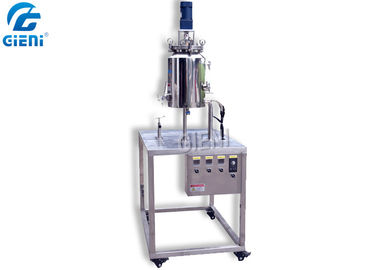 Harga yang bagus Hand Pouring Type Lipstick Filling Machine 10L - 50L Volume With SUS304 Table on line